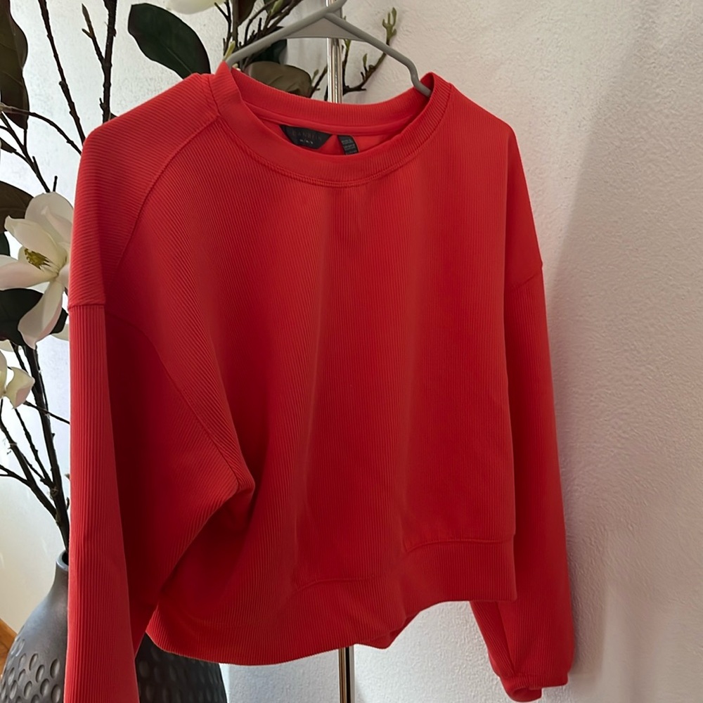 Women’s Danskin crop sweatshirt